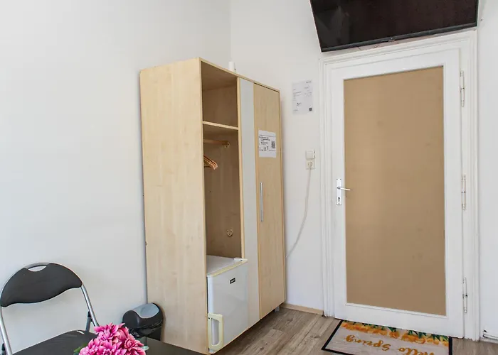 Διαμέρισμα Budget Private Near Danube & Millennium Tower, Long